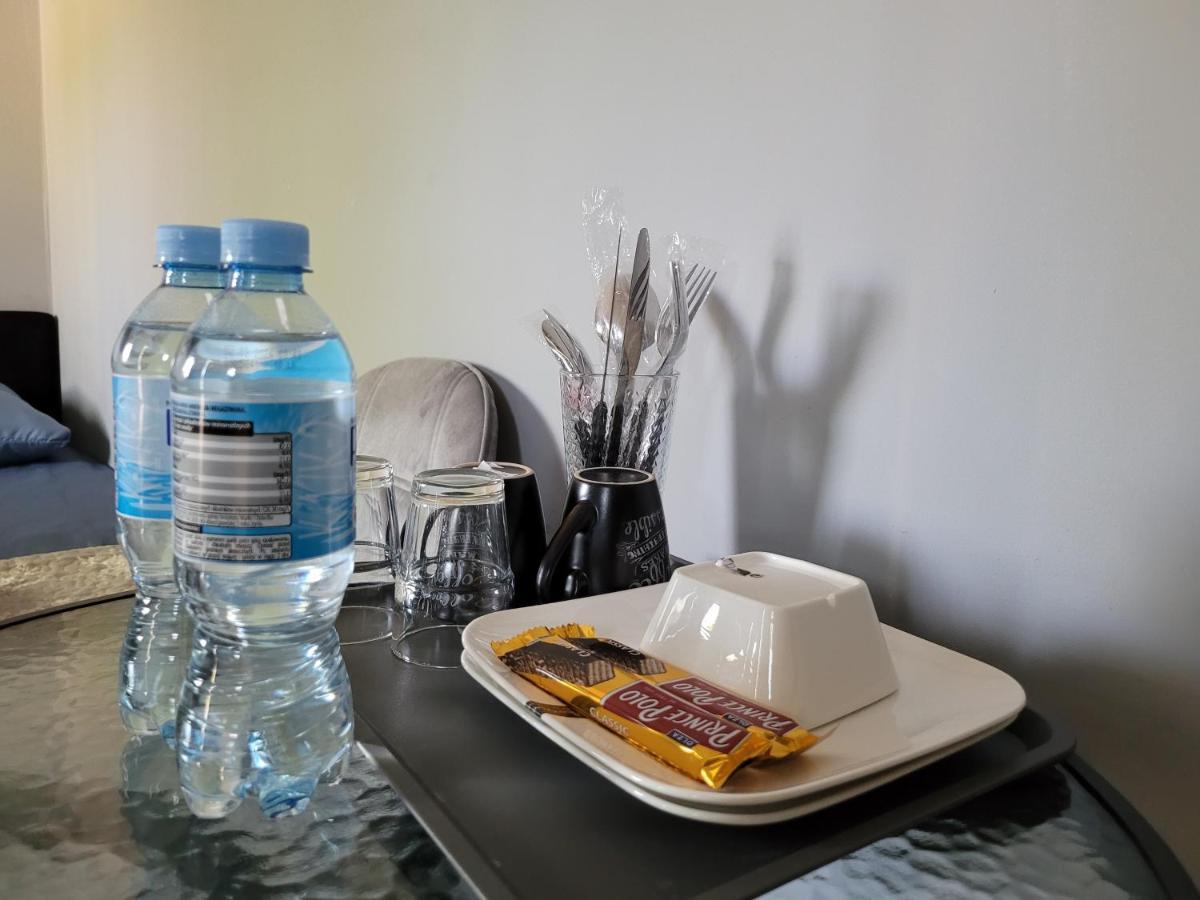 Sebar Hotel Gorzyce  ภายนอก รูปภาพ