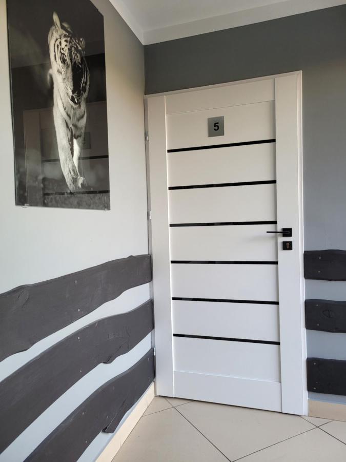 Sebar Hotel Gorzyce  ภายนอก รูปภาพ