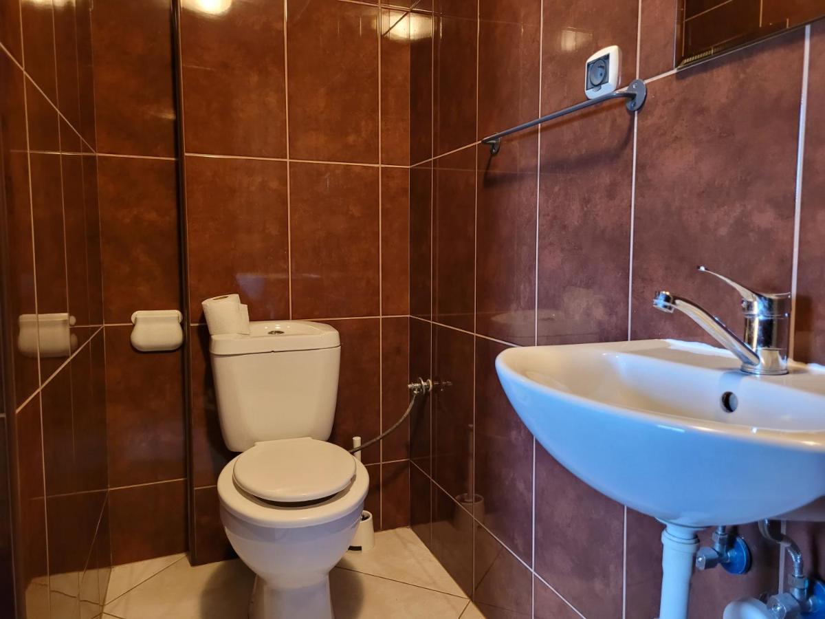 Sebar Hotel Gorzyce  ภายนอก รูปภาพ